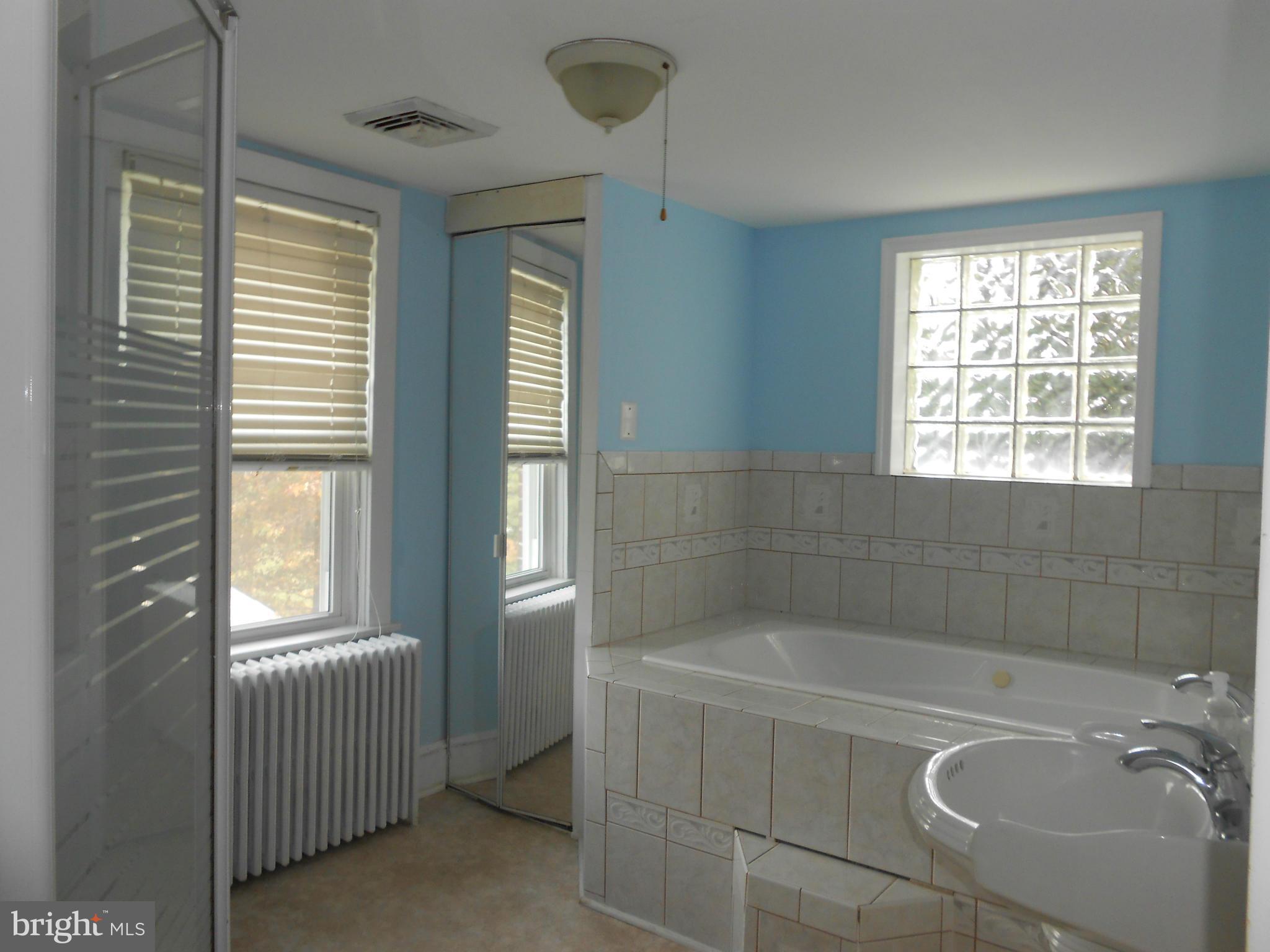 1653 Shookstown Road Frederick, MD 21702 - Photo 22 of 26 Upper Level Bath