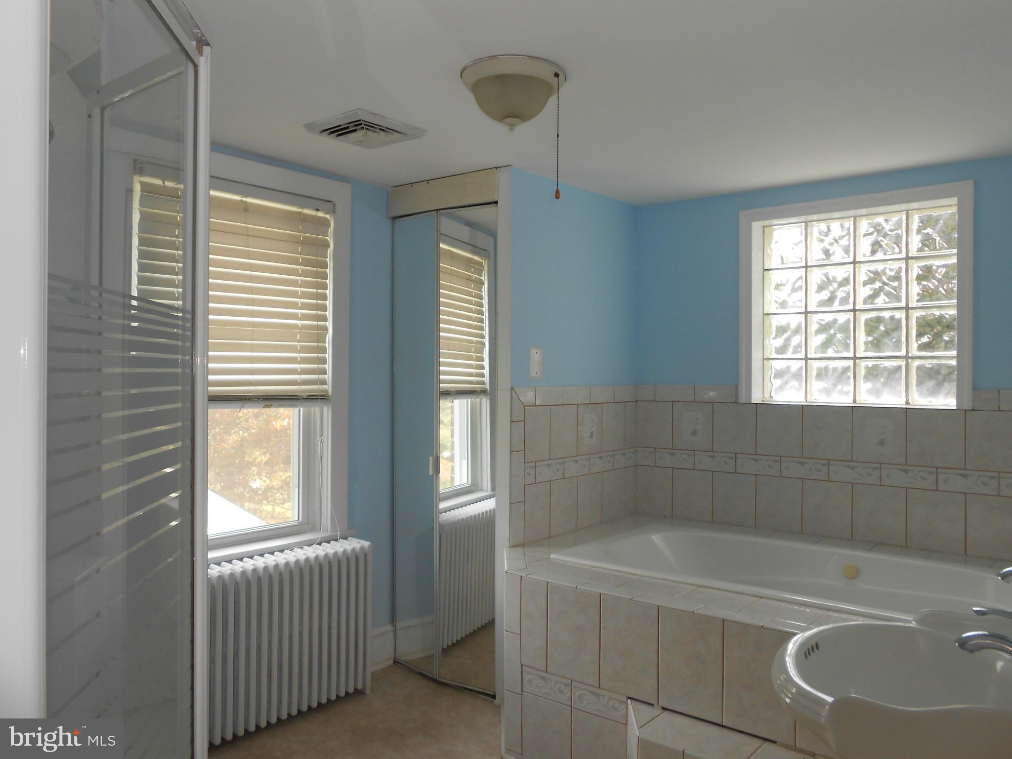 1653 Shookstown Road Frederick, MD 21702 - Photo 23 of 26 Upper Level Bath