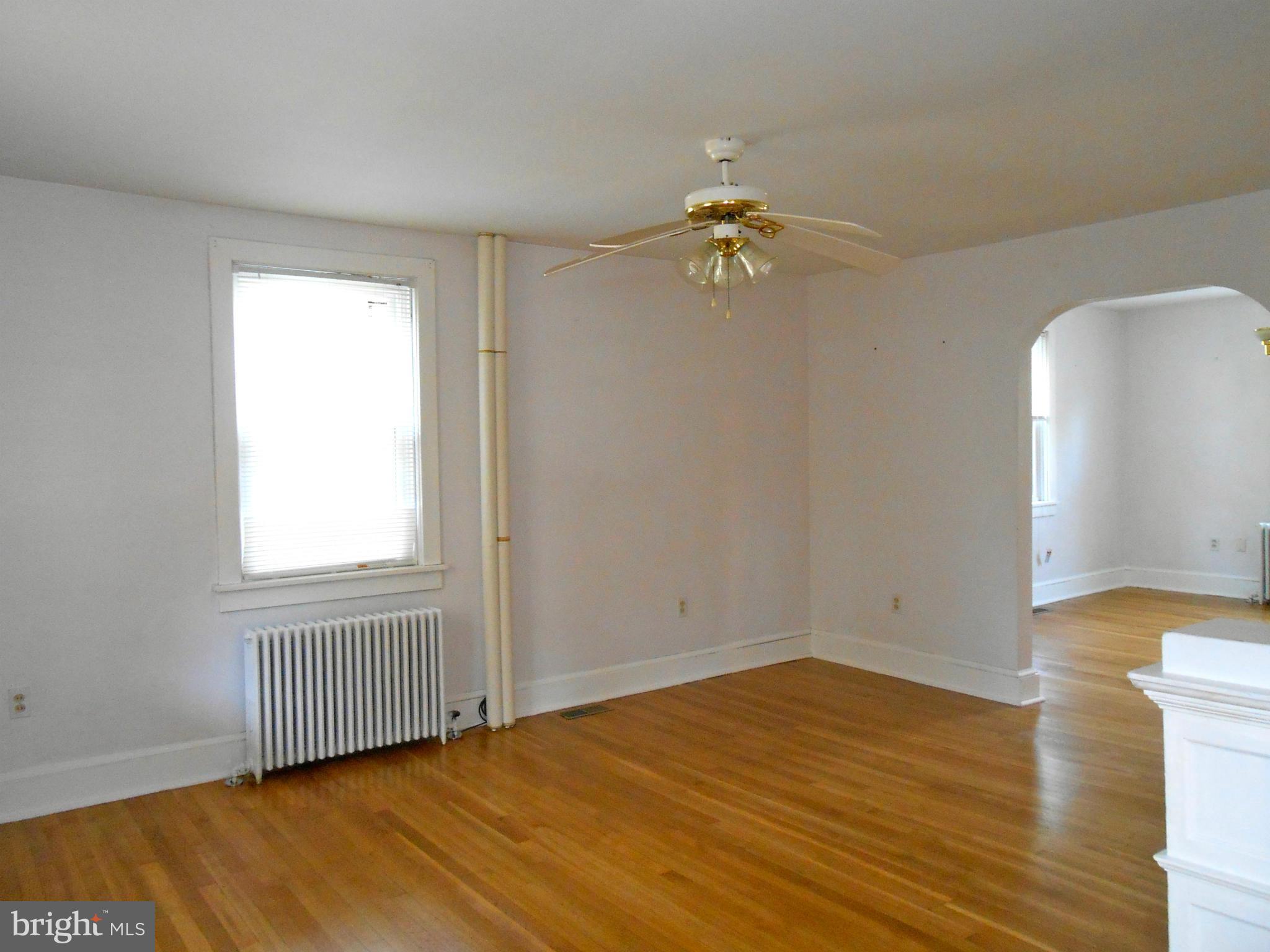 1653 Shookstown Road Frederick, MD 21702 - Photo 9 of 26 Living Room