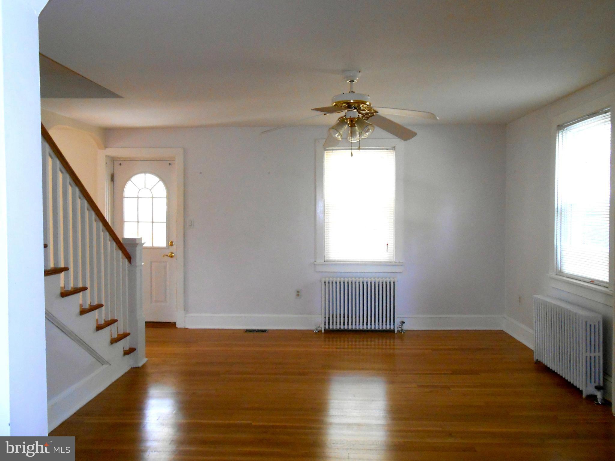 1653 Shookstown Road Frederick, MD 21702 - Photo 10 of 26 Living Room