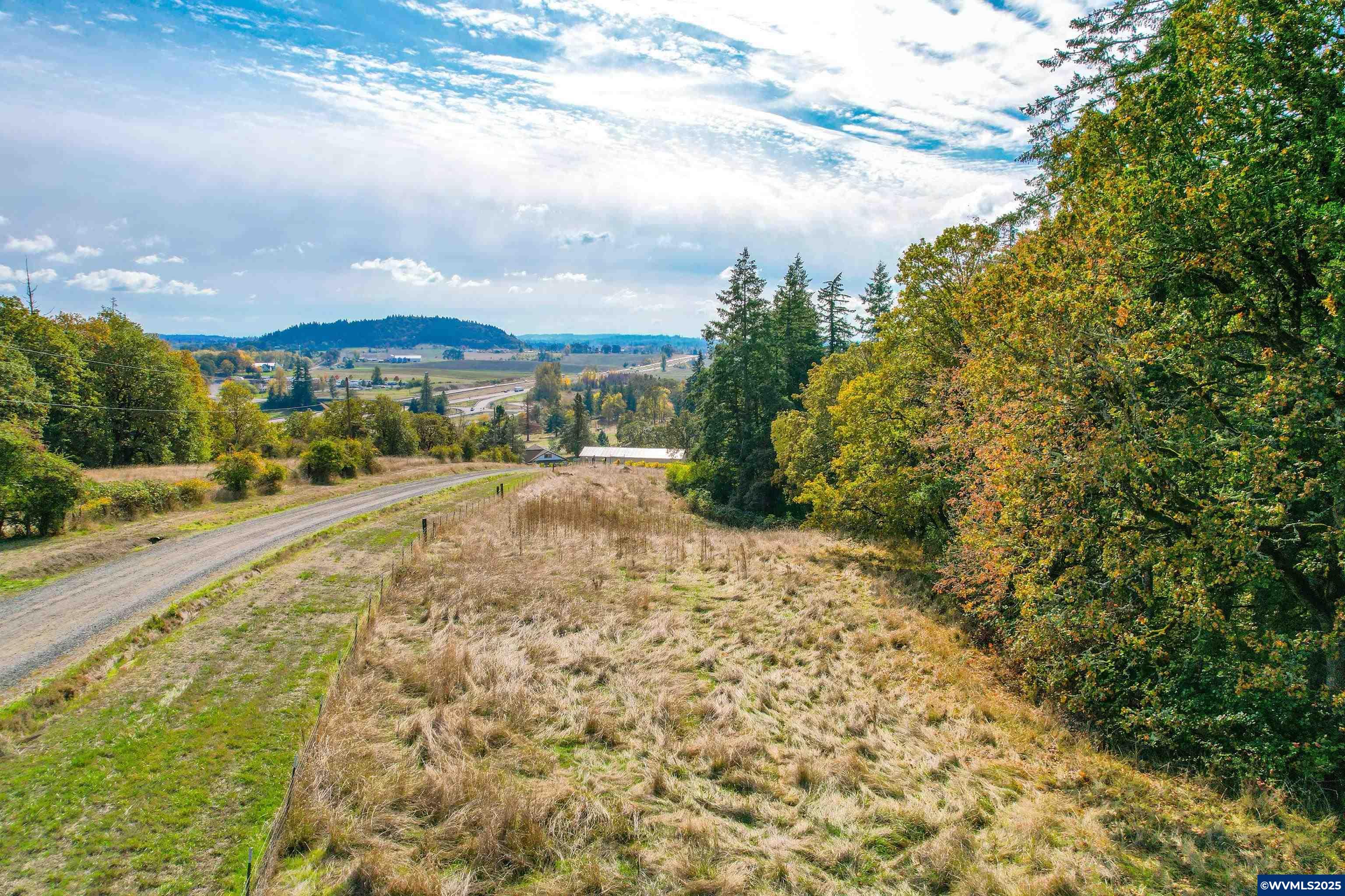 10865 Southview Loop Southeast Jefferson, OR 97352 - Photo 5 of 17
