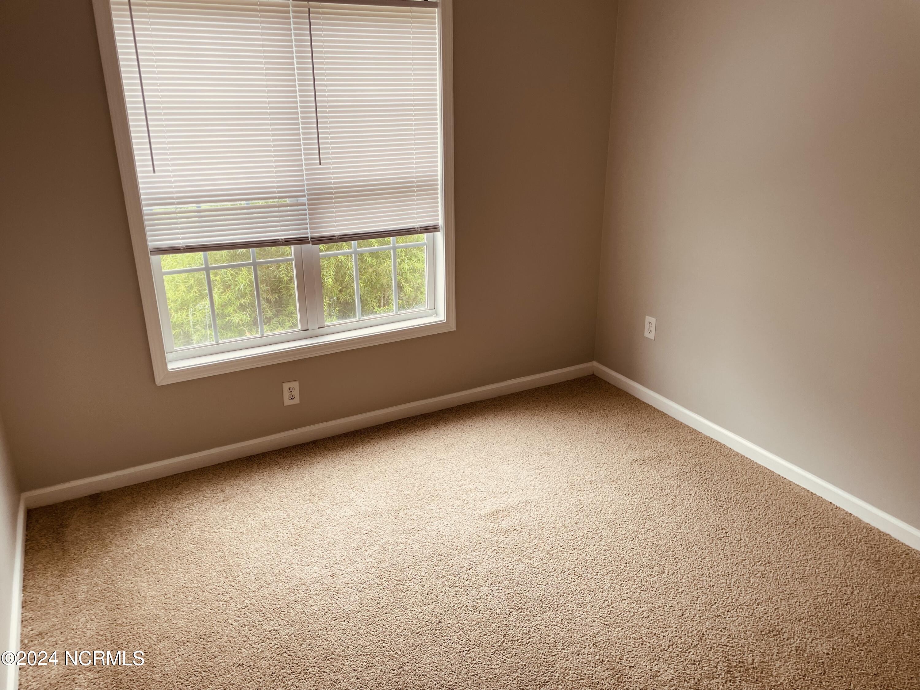 112 Apache Trail Havelock, NC 28532 - Photo 18 of 21 BEDROOM 2