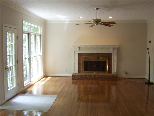 100 West Hackney Road Greer, SC 29650 - Photo 3 of 23 Gallery Image 3