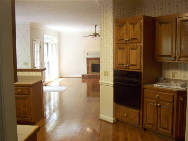 100 West Hackney Road Greer, SC 29650 - Photo 5 of 23 Gallery Image 5