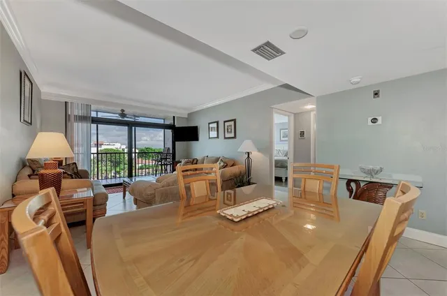 $4,000 | 1945 Gulf Of Mexico Drive, Unit M2414, Longboat Key, FL 34228