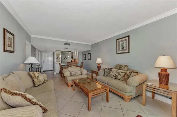 $4,000 | 1945 Gulf Of Mexico Drive, Unit M2414, Longboat Key, FL 34228