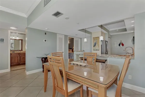 $4,000 | 1945 Gulf Of Mexico Drive, Unit M2414, Longboat Key, FL 34228
