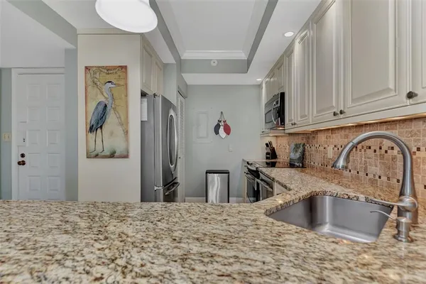 $4,000 | 1945 Gulf Of Mexico Drive, Unit M2414, Longboat Key, FL 34228
