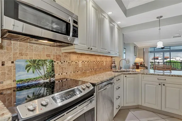 $4,000 | 1945 Gulf Of Mexico Drive, Unit M2414, Longboat Key, FL 34228