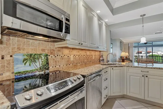 $4,000 | 1945 Gulf Of Mexico Drive, Unit M2414, Longboat Key, FL 34228