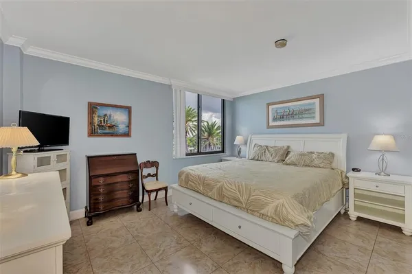 $4,000 | 1945 Gulf Of Mexico Drive, Unit M2414, Longboat Key, FL 34228