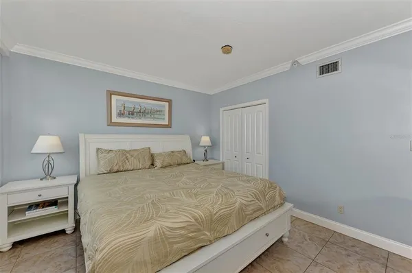 $4,000 | 1945 Gulf Of Mexico Drive, Unit M2414, Longboat Key, FL 34228