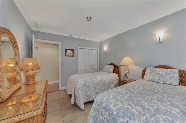 $4,000 | 1945 Gulf Of Mexico Drive, Unit M2414, Longboat Key, FL 34228
