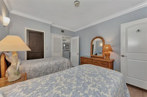 $4,000 | 1945 Gulf Of Mexico Drive, Unit M2414, Longboat Key, FL 34228