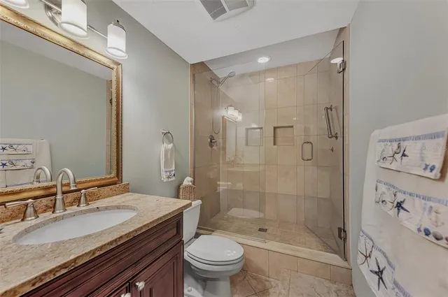 $4,000 | 1945 Gulf Of Mexico Drive, Unit M2414, Longboat Key, FL 34228