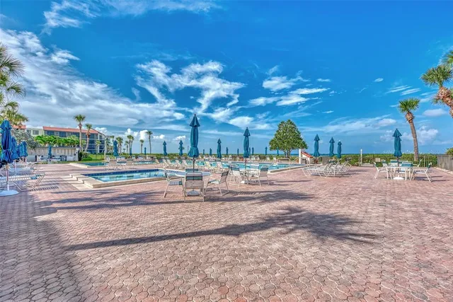 $4,000 | 1945 Gulf Of Mexico Drive, Unit M2414, Longboat Key, FL 34228