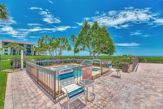 $4,000 | 1945 Gulf Of Mexico Drive, Unit M2414, Longboat Key, FL 34228