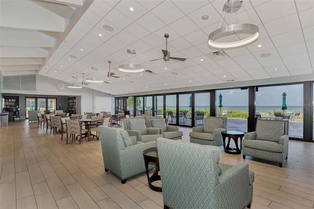 $4,000 | 1945 Gulf Of Mexico Drive, Unit M2414, Longboat Key, FL 34228