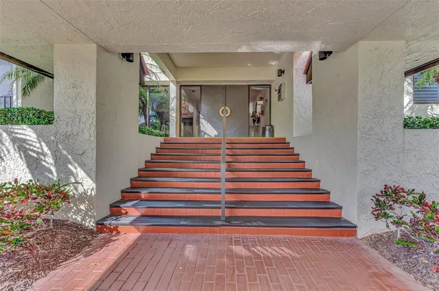 $4,000 | 1945 Gulf Of Mexico Drive, Unit M2414, Longboat Key, FL 34228