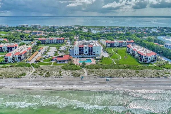 $4,000 | 1945 Gulf Of Mexico Drive, Unit M2414, Longboat Key, FL 34228