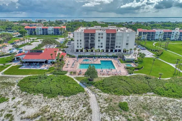 $4,000 | 1945 Gulf Of Mexico Drive, Unit M2414, Longboat Key, FL 34228