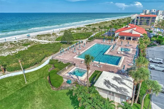 $4,000 | 1945 Gulf Of Mexico Drive, Unit M2414, Longboat Key, FL 34228