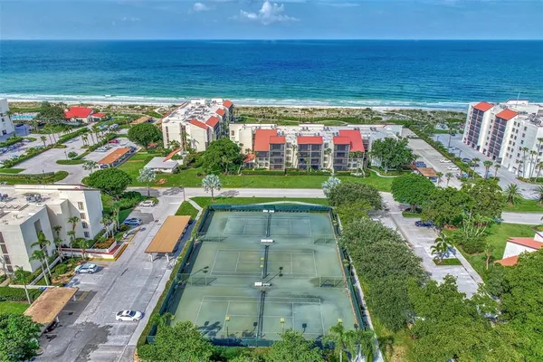 $4,000 | 1945 Gulf Of Mexico Drive, Unit M2414, Longboat Key, FL 34228