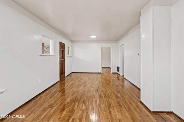 $289,000 | 619 South 15th Avenue, Yakima, WA 98902