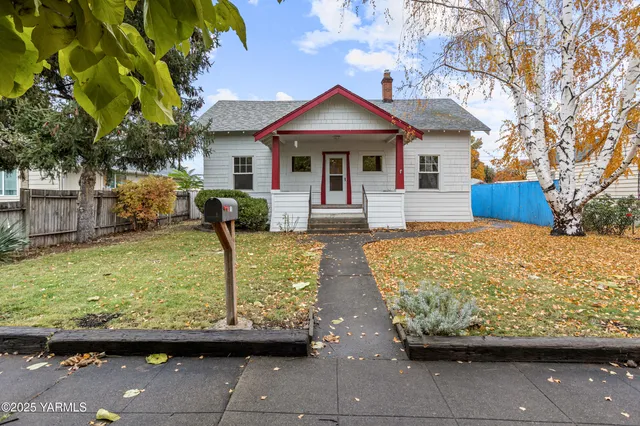 $289,000 | 619 South 15th Avenue, Yakima, WA 98902