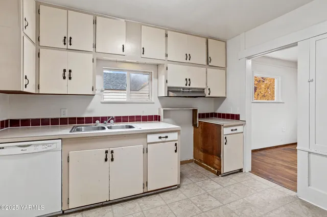 $289,000 | 619 South 15th Avenue, Yakima, WA 98902