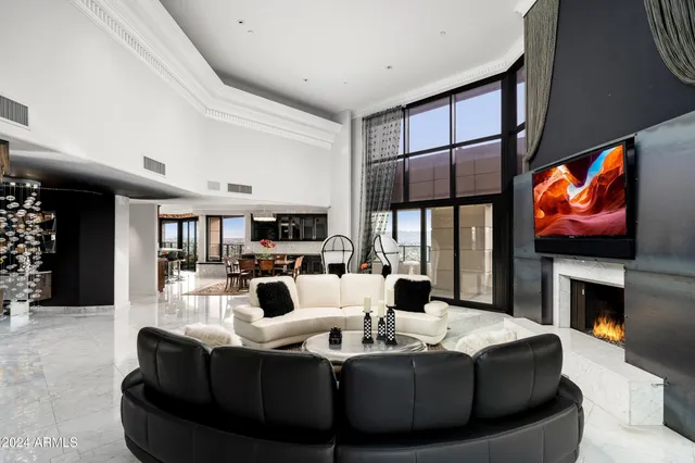 $16,000 | 1040 East Osborn Road, Unit 1901, Phoenix, AZ 85014