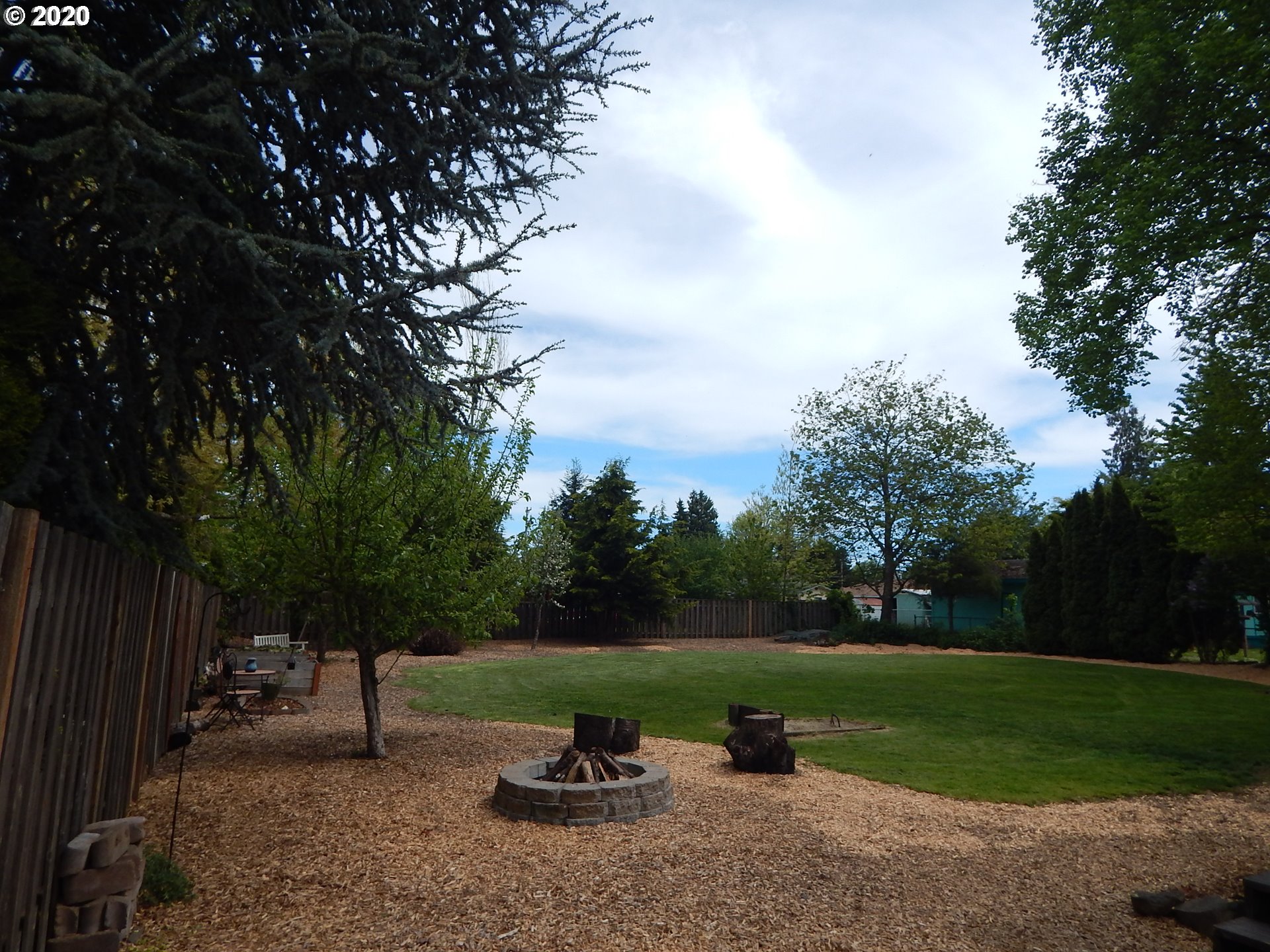 2151 Devos Street Eugene, OR 97402 - Photo 21 of 26 Gallery Image 21