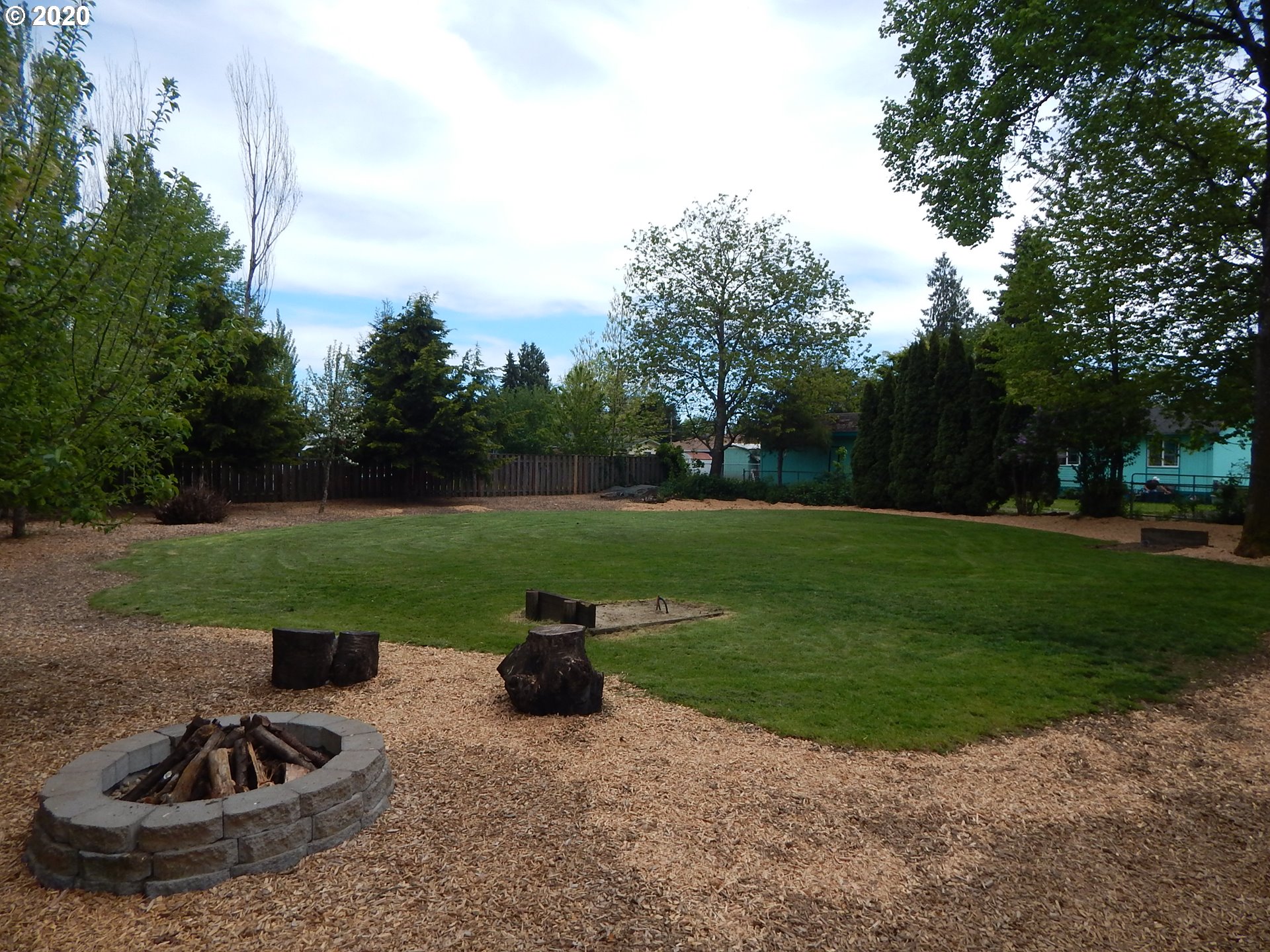 2151 Devos Street Eugene, OR 97402 - Photo 23 of 26 Gallery Image 23