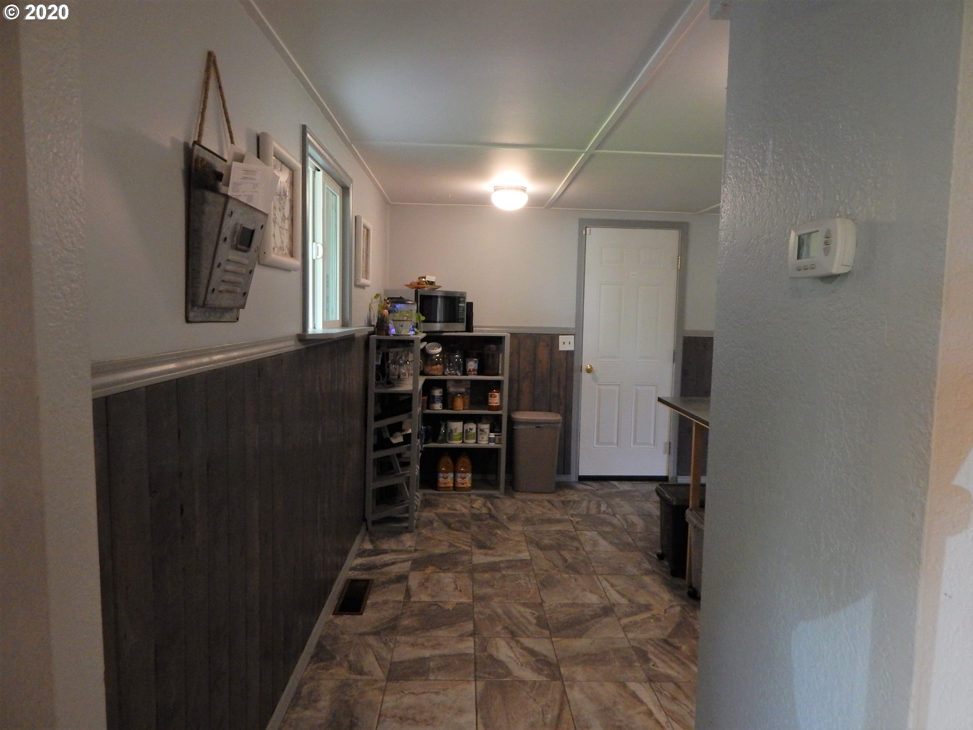 2151 Devos Street Eugene, OR 97402 - Photo 5 of 26 Gallery Image 5
