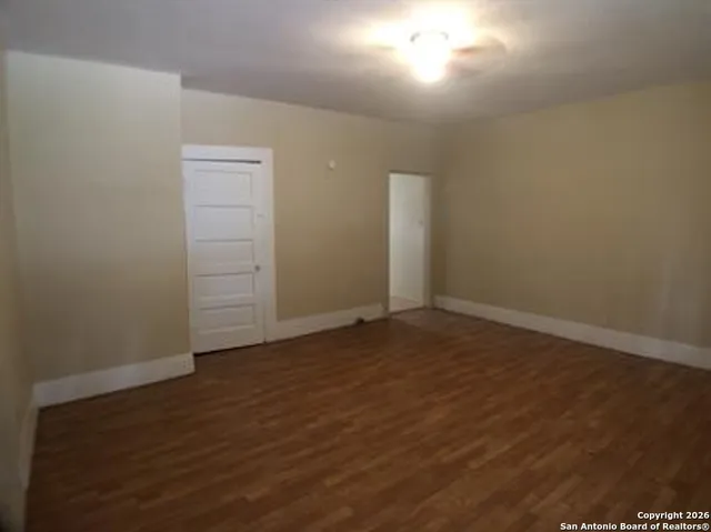 $600 | 330 Barrett Place, Unit 1, San Antonio, TX 78225