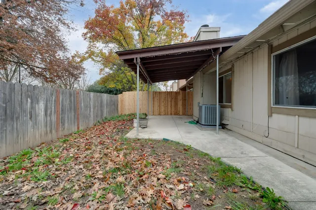$2,600 | 6014 Ogden Nash Way, Sacramento, CA 95842
