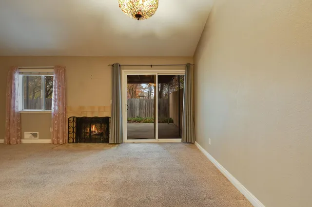 $2,600 | 6014 Ogden Nash Way, Sacramento, CA 95842