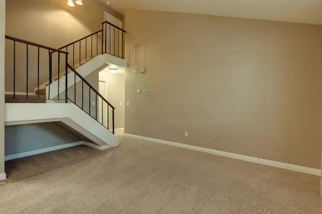 $2,600 | 6014 Ogden Nash Way, Sacramento, CA 95842