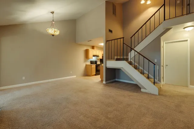 $2,600 | 6014 Ogden Nash Way, Sacramento, CA 95842