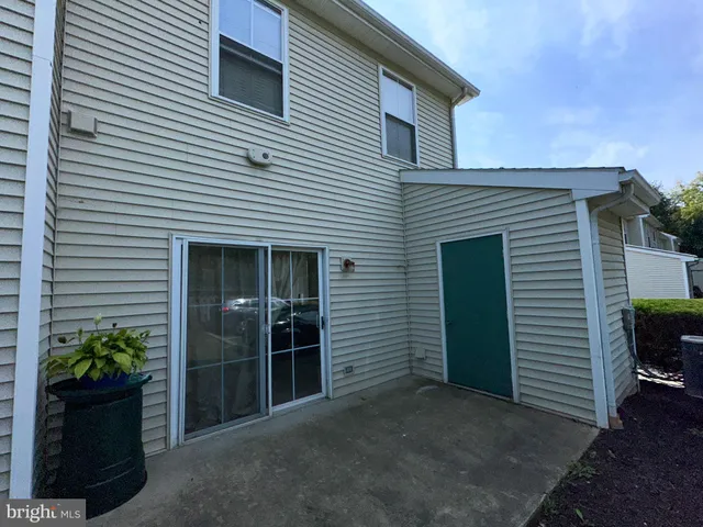 $214,000 | 901 Merchant Street, Coatesville, PA 19320