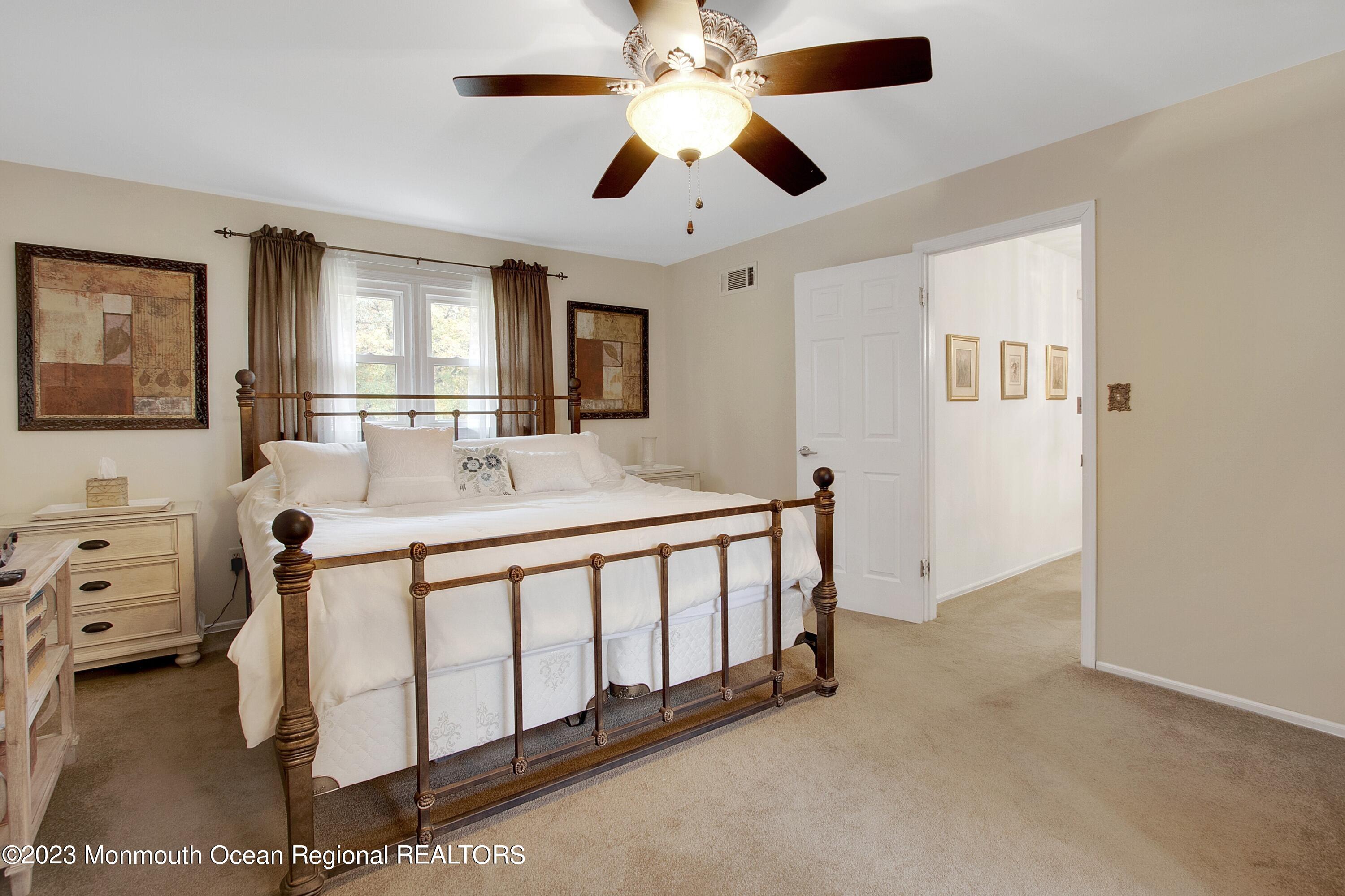 14 Apollo Road Manalapan, NJ 07726 - Photo 18 of 47 _E3A2600_12923632 (3)