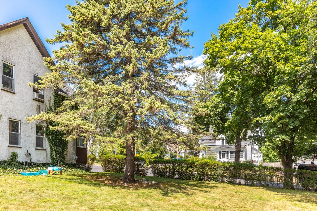 75 Whipple Street Worcester, MA 01607 - Photo 17 of 19 Gallery Image 17
