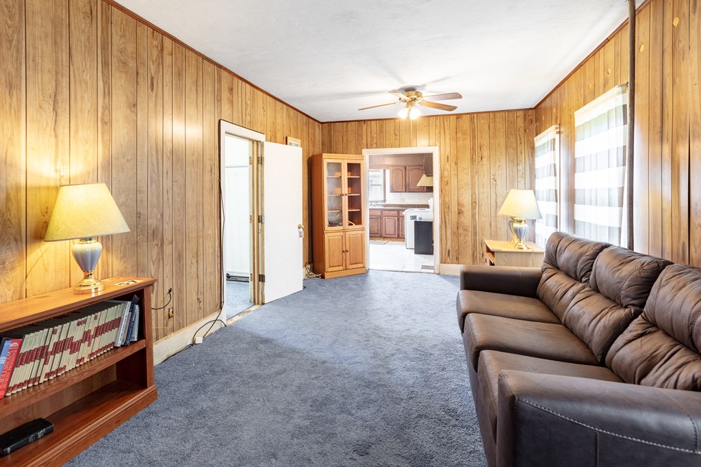 75 Whipple Street Worcester, MA 01607 - Photo 4 of 19 Gallery Image 4