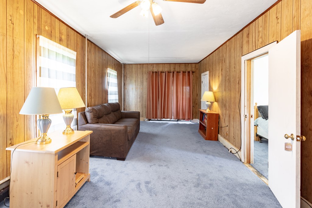 75 Whipple Street Worcester, MA 01607 - Photo 6 of 19 Gallery Image 6