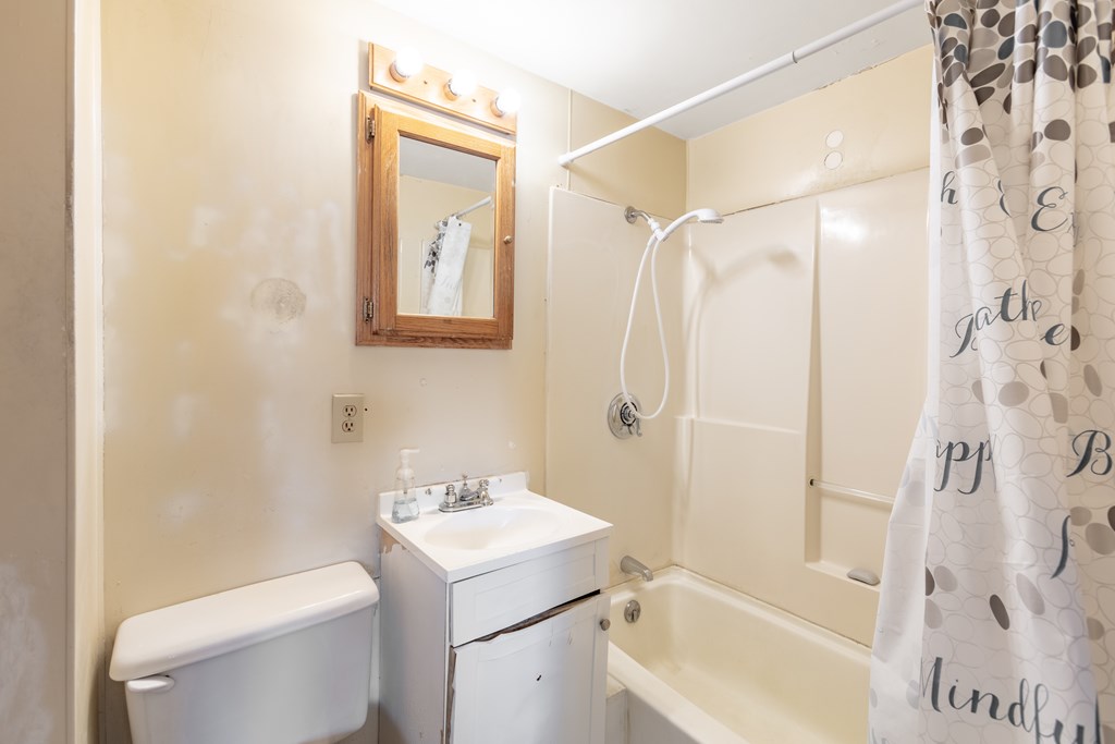 75 Whipple Street Worcester, MA 01607 - Photo 7 of 19 Gallery Image 7