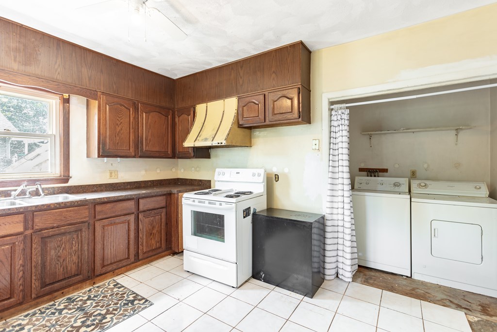 75 Whipple Street Worcester, MA 01607 - Photo 10 of 19 Gallery Image 10
