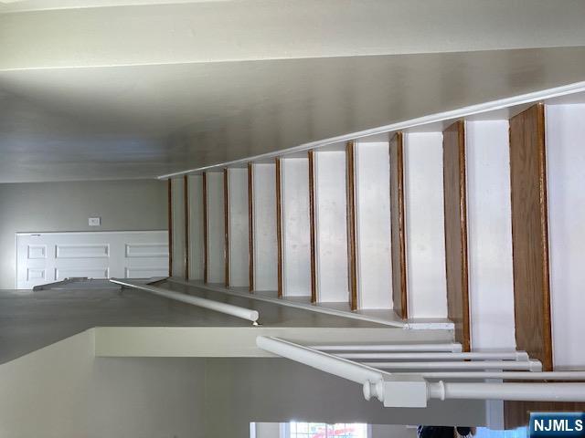 1288 Teaneck Road, Unit 3 Teaneck, NJ 07666 - Photo 7 of 17 a view of entryway