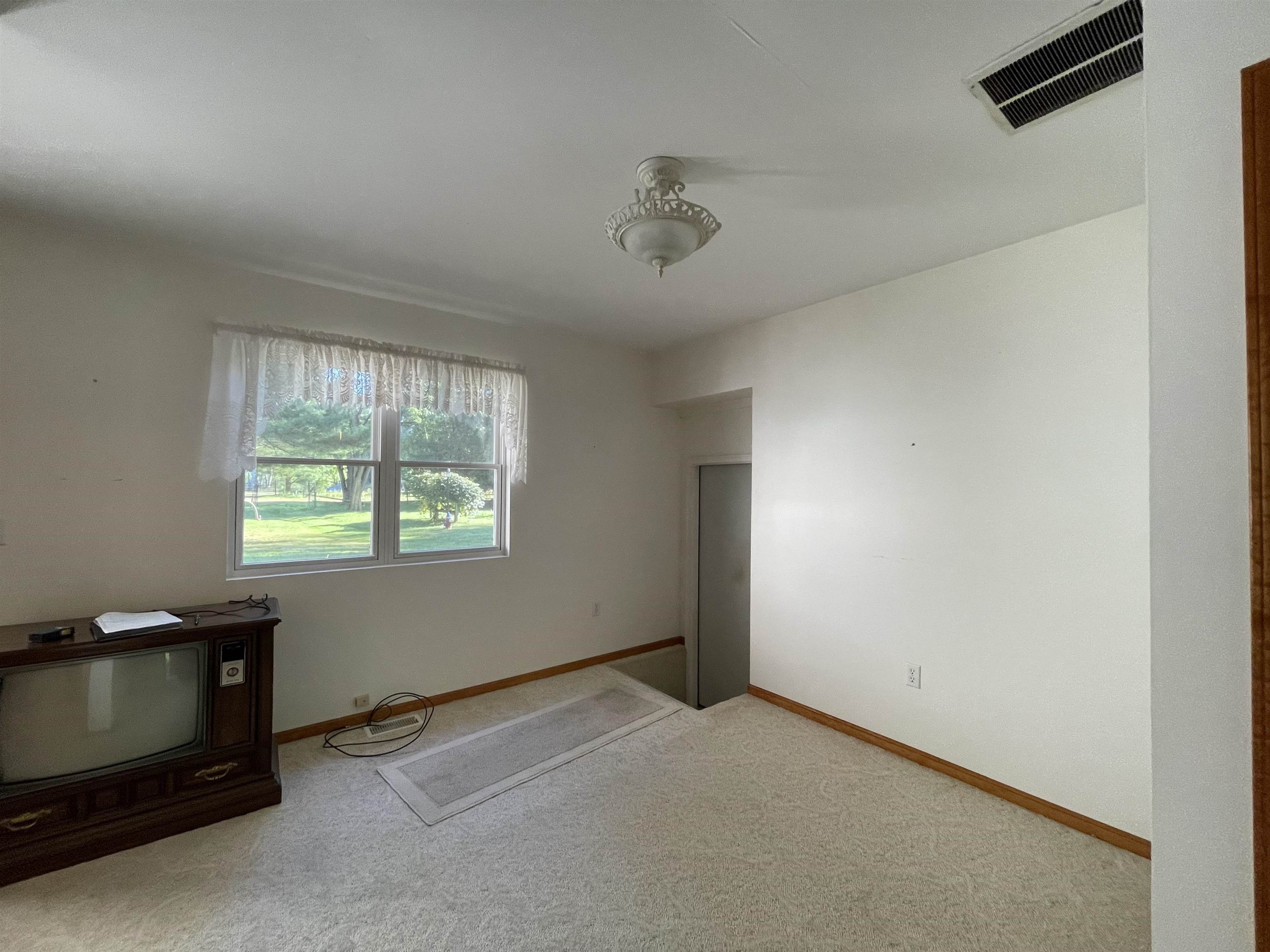755 Weber Road Gladwin, MI 48624 - Photo 54 of 90 1903685-53.JPG