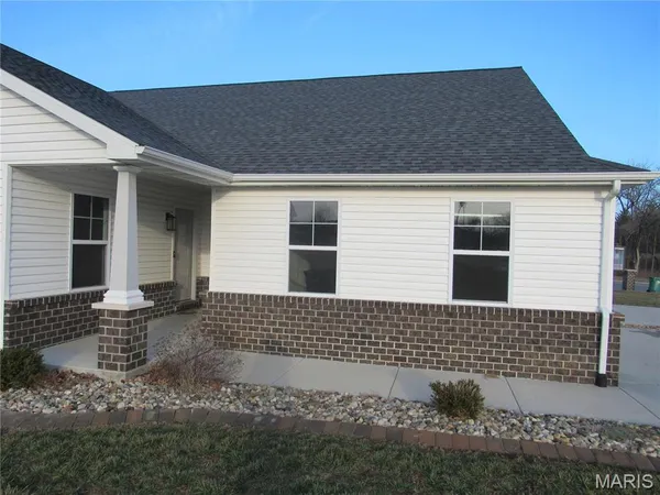 $299,900 | 701 North Edison Street, Freeburg, IL 62243