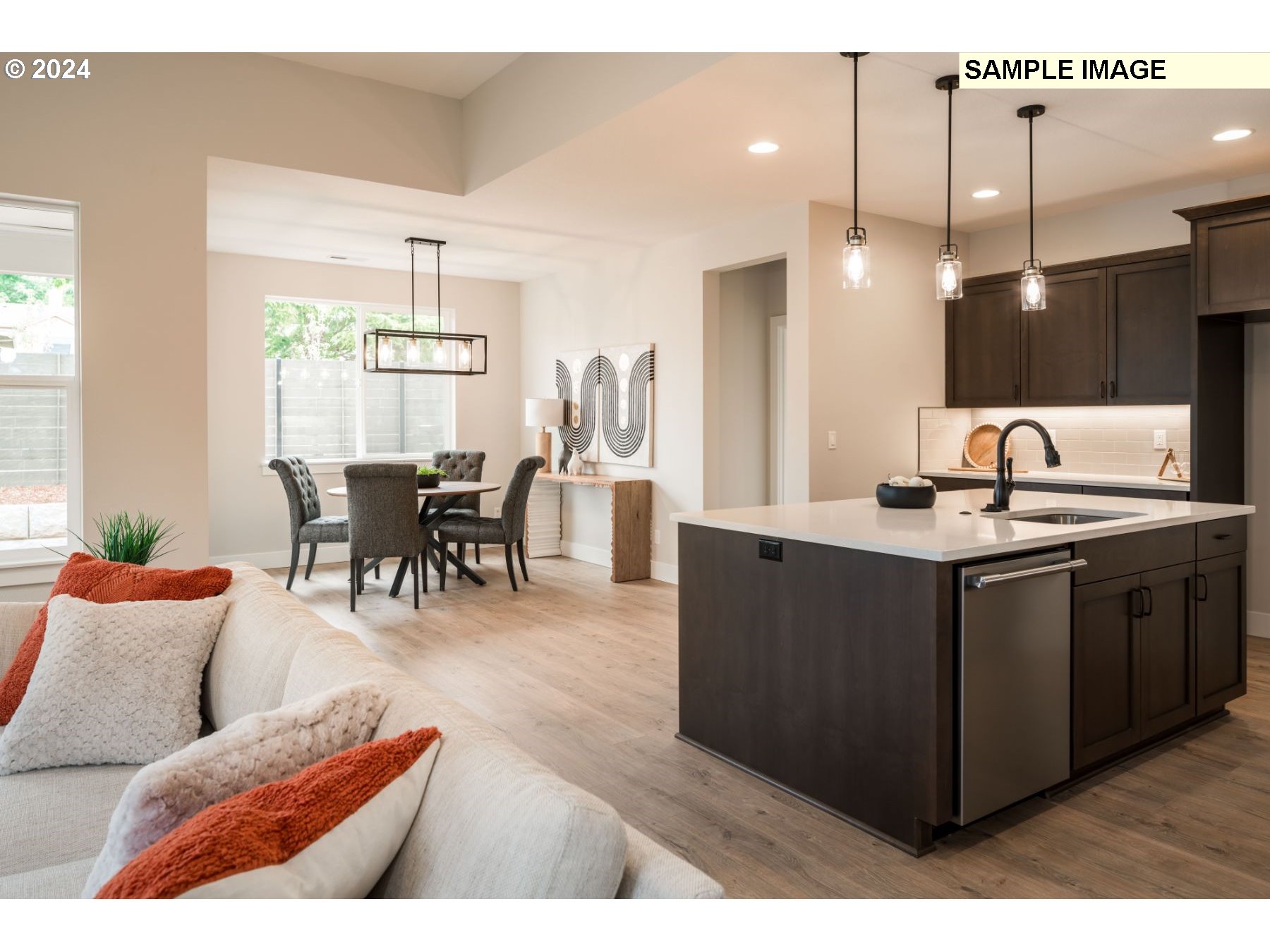 2154 South River Road Kelso, WA 98626 - Photo 5 of 13 Gallery Image 5